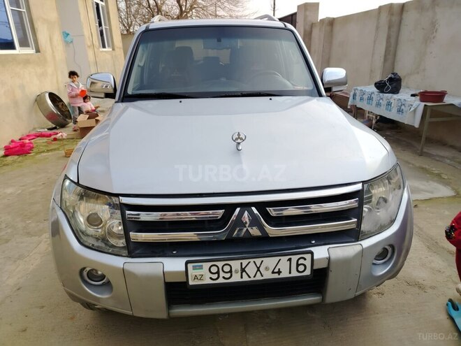 Mitsubishi Pajero-15