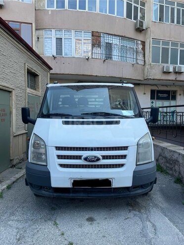 Ford Transit-1
