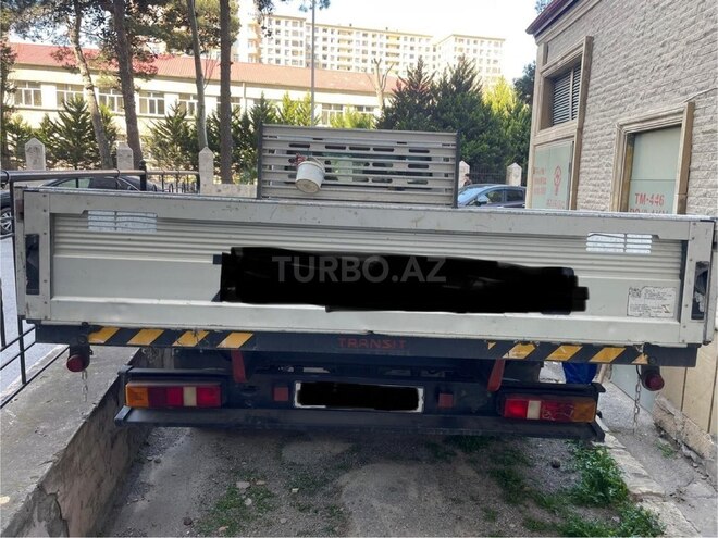 Ford Transit-2