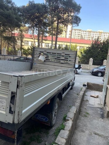 Ford Transit-6