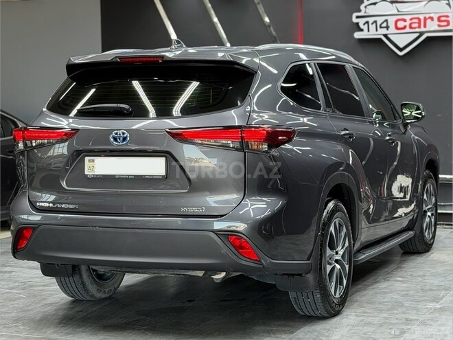 Toyota Highlander-4