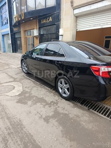 Toyota Camry-6