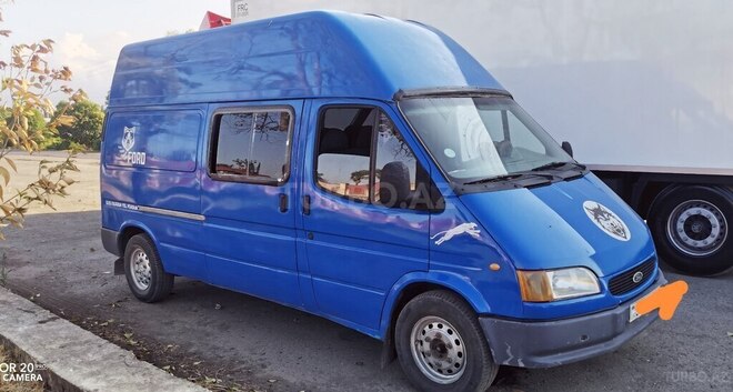 Ford Transit-3