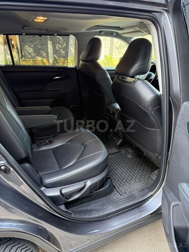 Toyota Highlander-7
