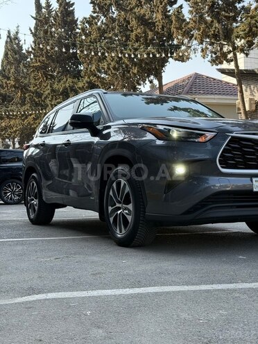 Toyota Highlander-13