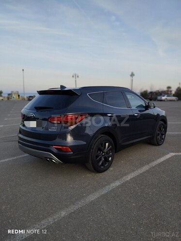 Hyundai Santa Fe-10