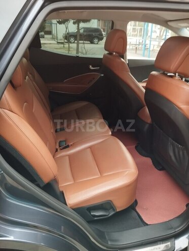 Hyundai Santa Fe-17