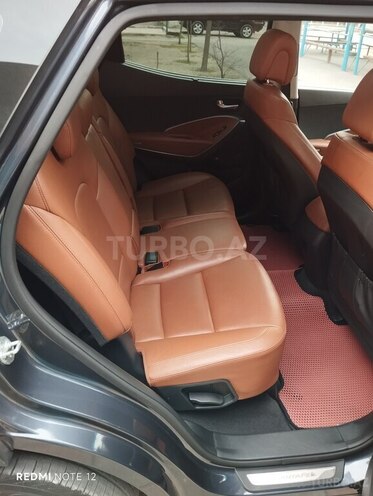Hyundai Santa Fe-18