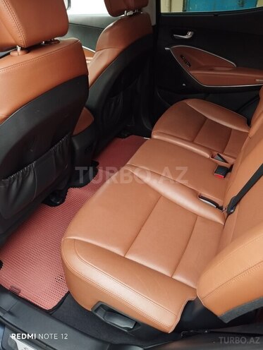 Hyundai Santa Fe-20