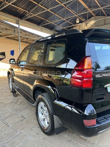 Toyota Land Cruiser Prado-5