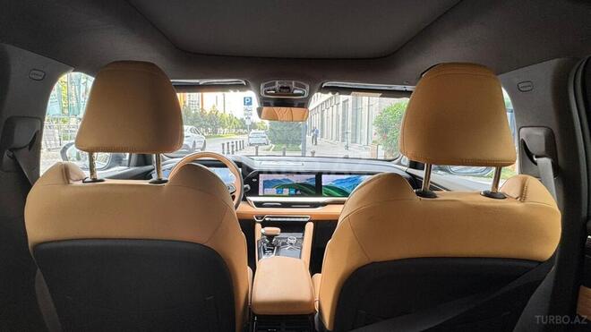 Geely Monjaro-8