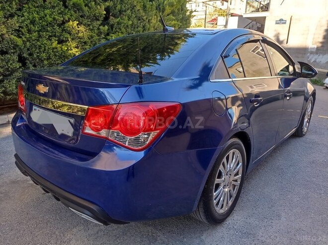 Chevrolet Cruze-4