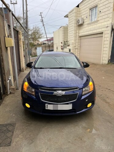Chevrolet Cruze-12