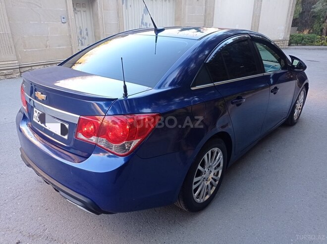Chevrolet Cruze-10