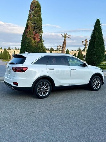 Kia Sorento-13