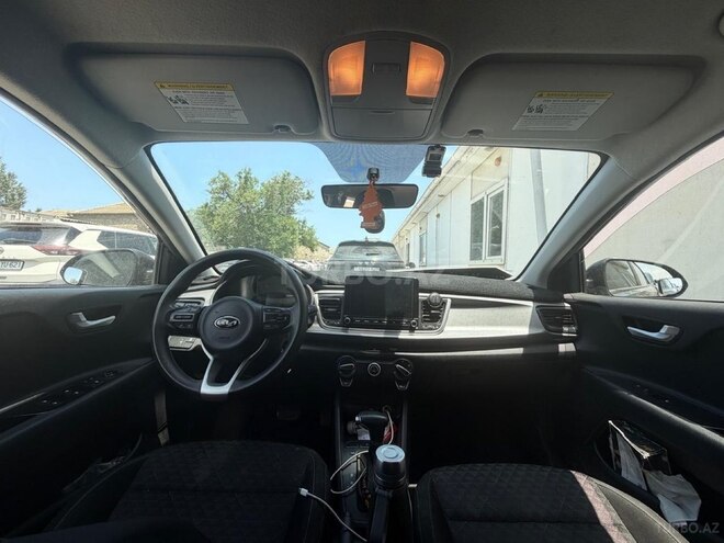 Kia Rio-4