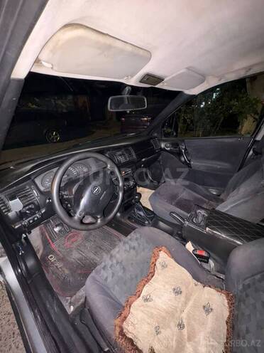 Opel Vectra-4