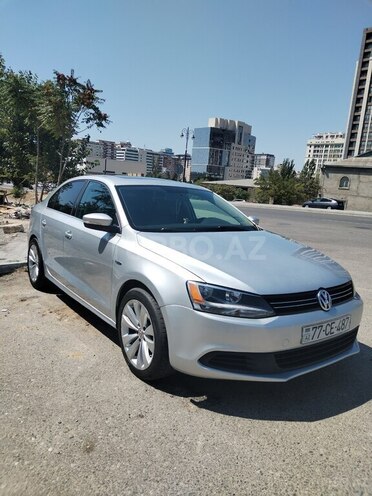 Volkswagen Jetta-16