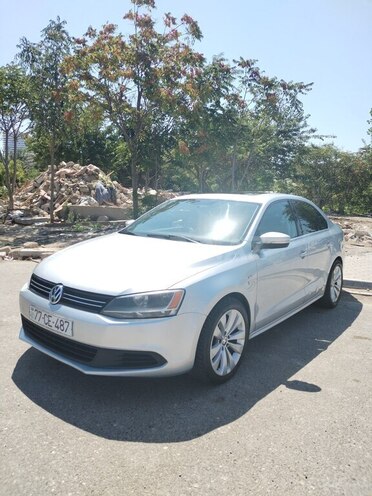 Volkswagen Jetta-17