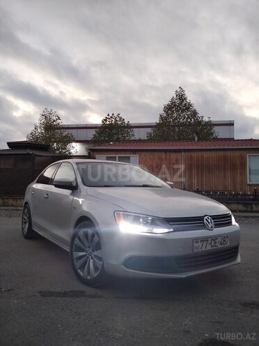 Volkswagen Jetta-15
