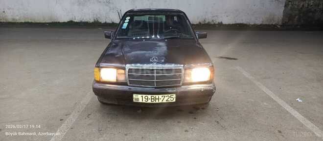 Mercedes 190-1