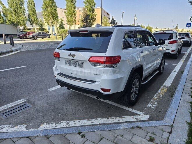 Jeep Grand Cherokee-13