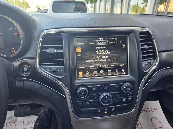 Jeep Grand Cherokee-19
