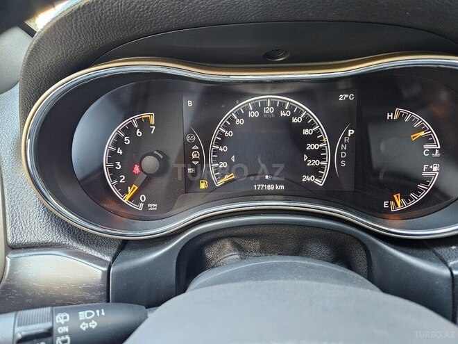 Jeep Grand Cherokee-20