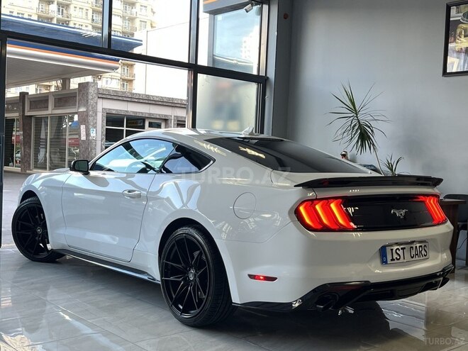 Ford Mustang-10