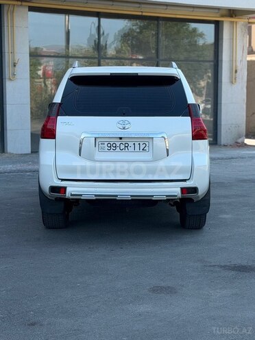 Toyota Land Cruiser Prado-4