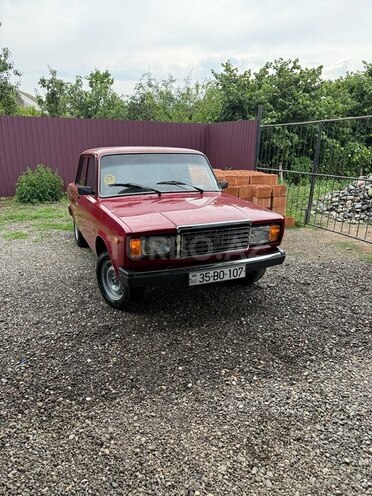 LADA (VAZ) 2107-1
