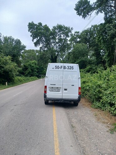 Ford Transit-8