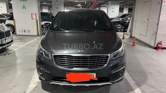 Kia Carnival-2