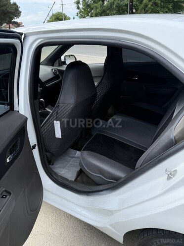 Chevrolet Cobalt-10