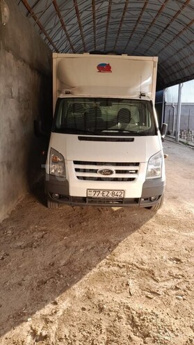 Ford Transit-4