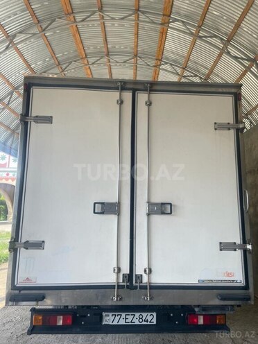 Ford Transit-7