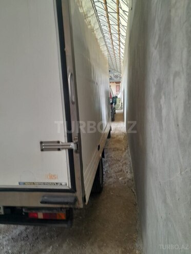 Ford Transit-14