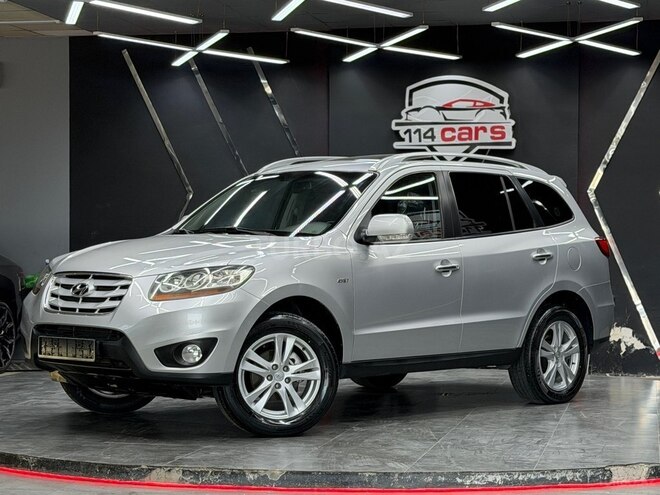 Hyundai Santa Fe-1