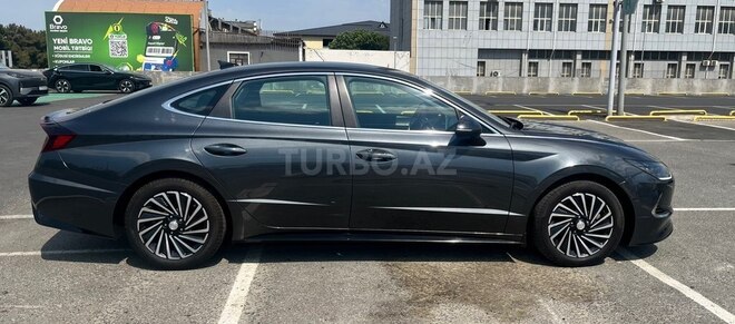 Hyundai Sonata-5