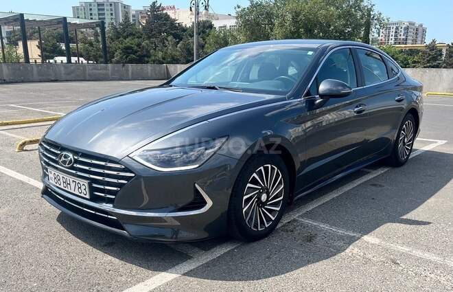 Hyundai Sonata-1