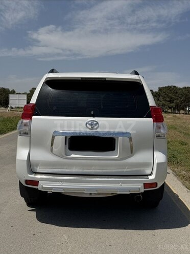 Toyota Land Cruiser Prado-5