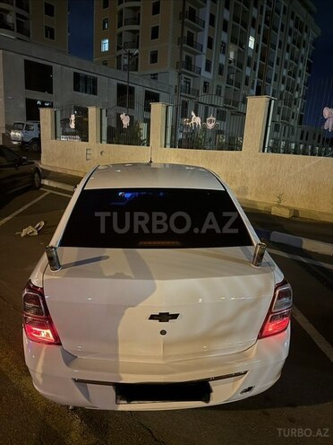 Chevrolet Cobalt-12