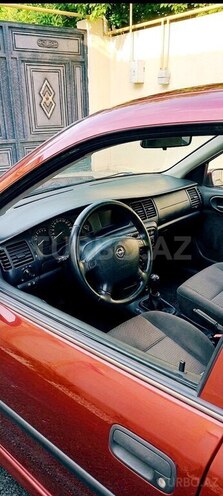 Opel Vectra-6