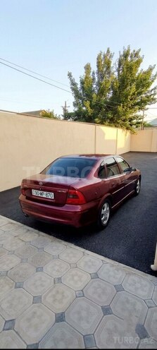 Opel Vectra-4