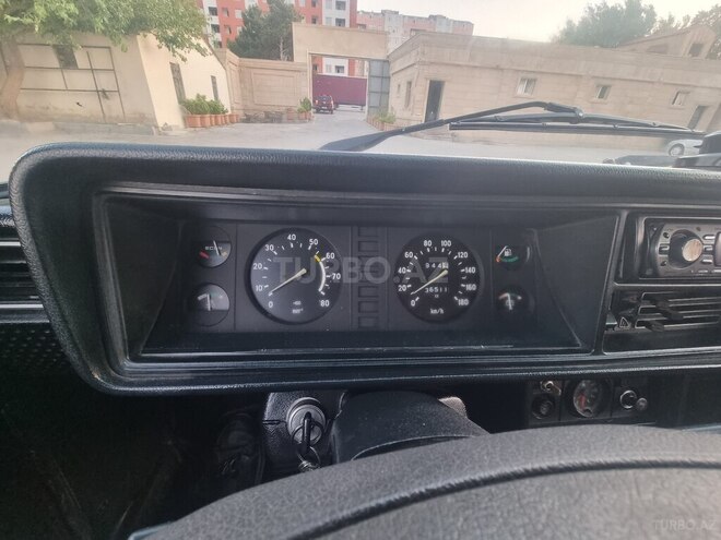 LADA (VAZ) 2107-13