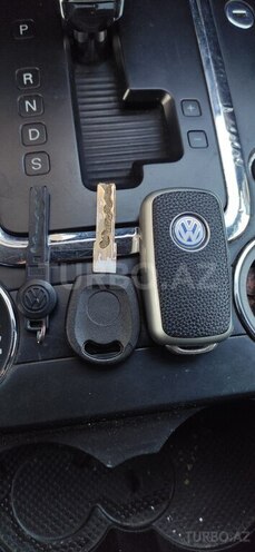 Volkswagen Touareg-15
