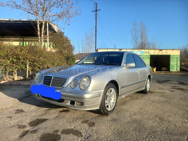 Mercedes E 220-6