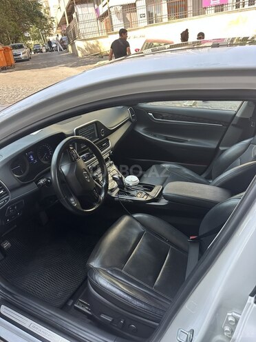 Hyundai Grandeur-5
