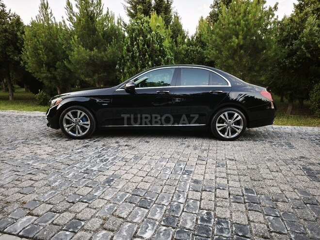 Mercedes C 350 e-9