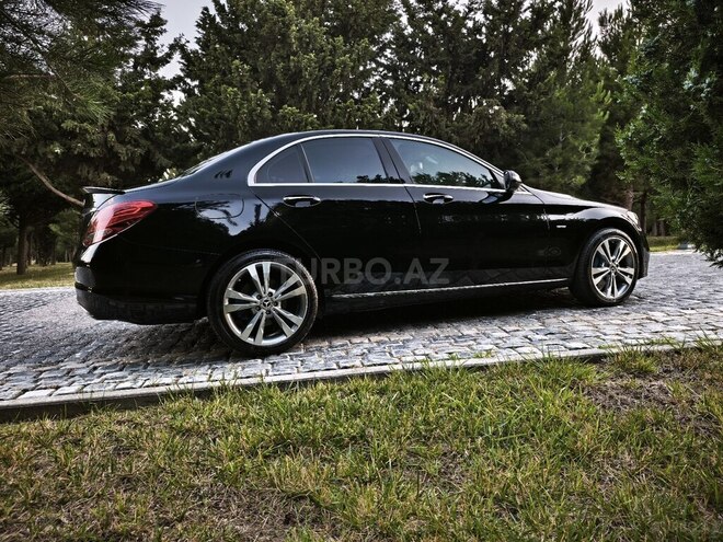Mercedes C 350 e-13